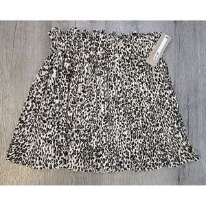 DO+BE Ruffle Leopard Print Mini Skirt NWT‎ Size L